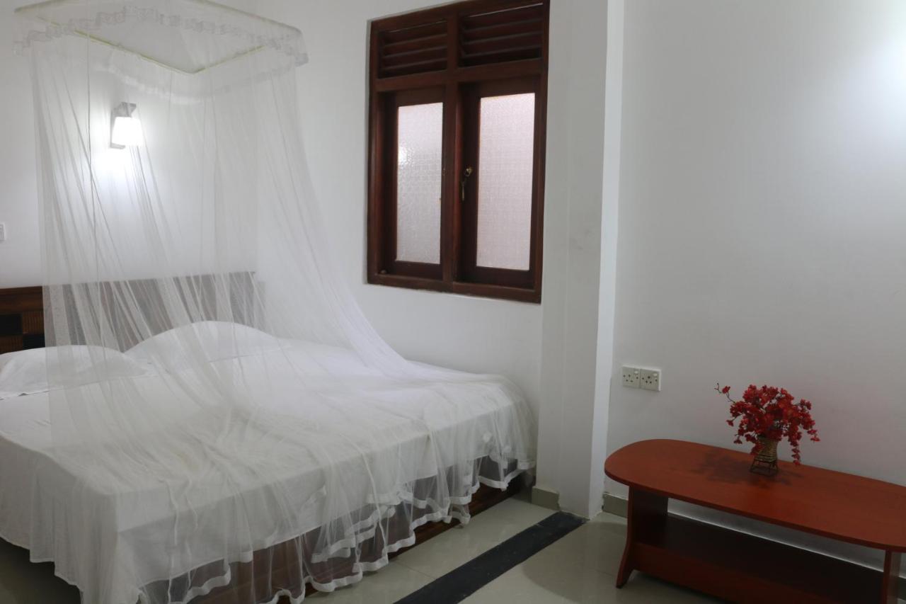 A.V.N Homestay Unawatuna Exterior photo