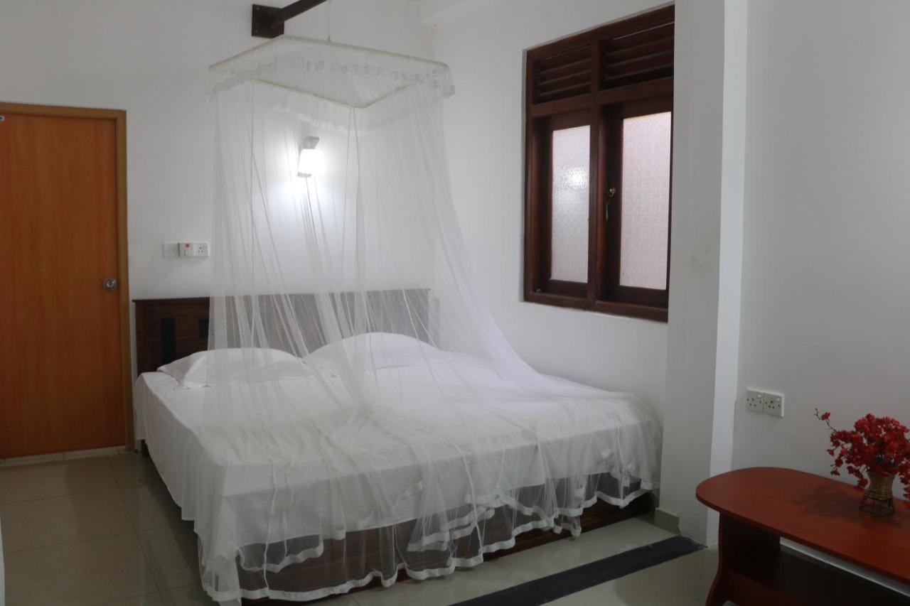 A.V.N Homestay Unawatuna Exterior photo