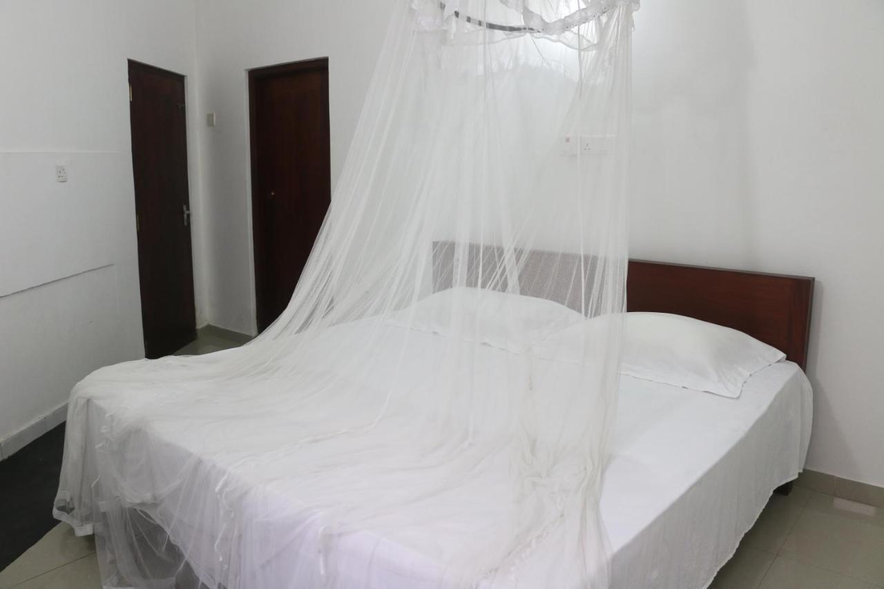A.V.N Homestay Unawatuna Exterior photo